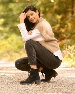 Women ABEO Standard|Education-Capital Lace