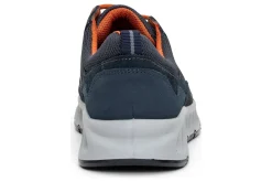 ara Medium|Active-Prague