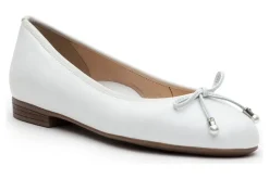 Women ara Standard|Casual Shoes-Scout