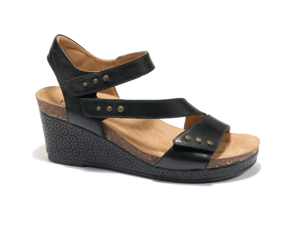 Women Halsa Footwear Wide|Standard-Giselle
