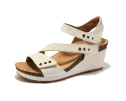 Women Halsa Footwear Wide|Standard-Giselle