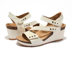 Women Halsa Footwear Wide|Standard-Giselle