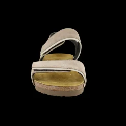 Women Naot Travel-Aisha