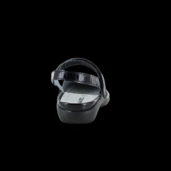 Women Naot Standard|Education-Arataki