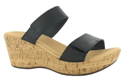 Women Naot Standard|Sandals-Caveran