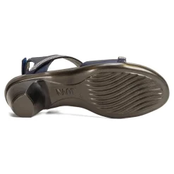 Women Naot Standard|Office-Innovate