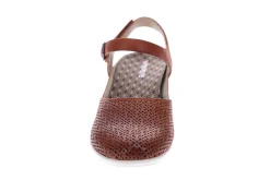 Women Revere Standard|Wide-Calabria