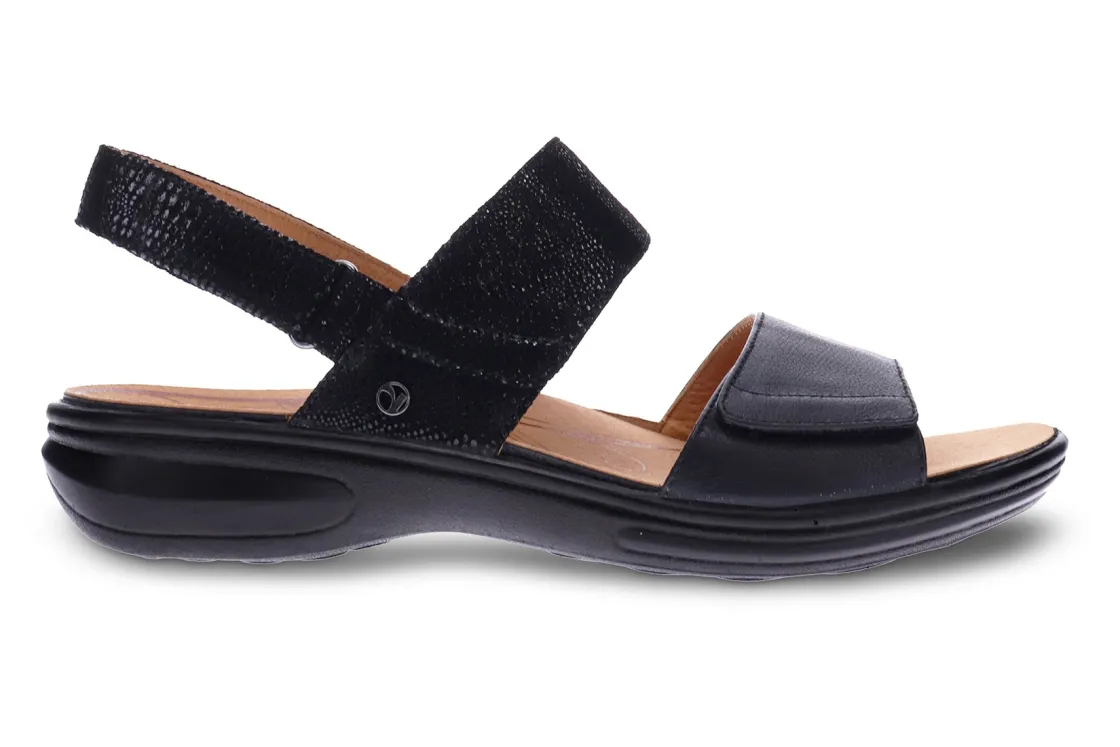 Women Revere Standard|Wide-Como