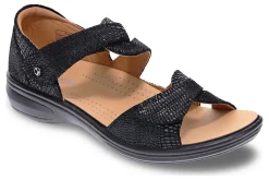 Women Revere Standard|Wide-Geneva