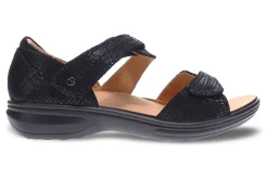 Women Revere Standard|Wide-Geneva