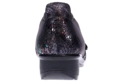 Women Revere Standard|Wide-Genoa