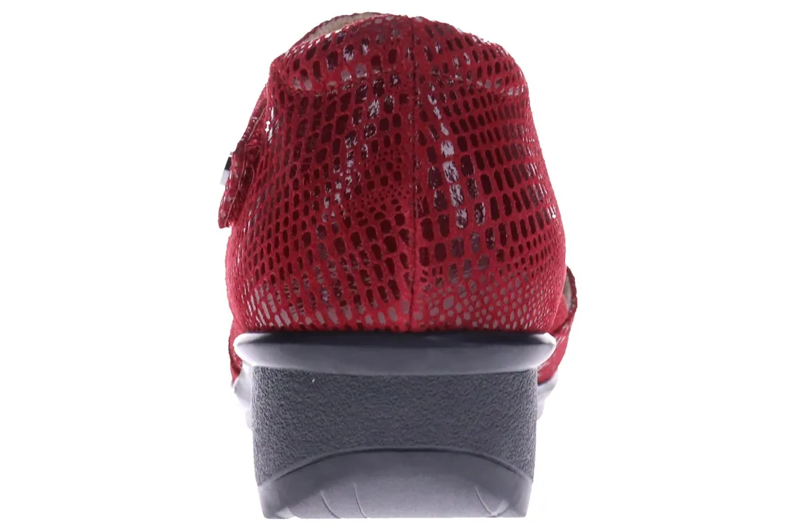 Women Revere Standard|Wide-Osaka