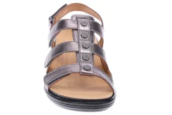 Women Revere Standard|Wide-Toledo