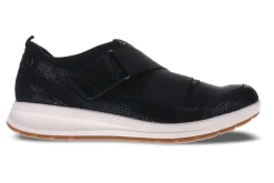 Women Revere Standard|Wide-Virginia