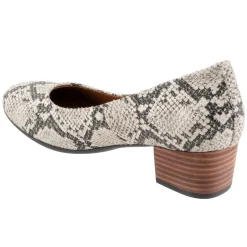 Women Softwalk Wide|Standard-Lynn