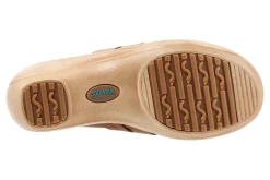 Women Softwalk Narrow|Clogs-Mackay