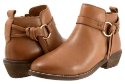 Women Softwalk Standard|Wide-Reade