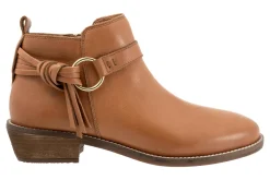 Women Softwalk Standard|Wide-Reade