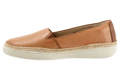 Women Trotters Wide|Casual Shoes-Accent