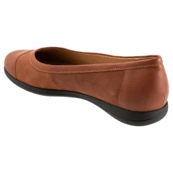 Women Trotters Wide|Standard-Delmara