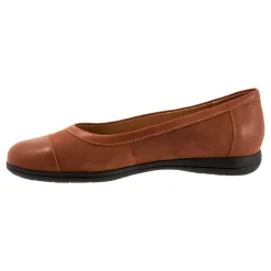 Women Trotters Wide|Standard-Delmara