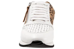 Women Trotters Standard|Casual Shoes-Infinity