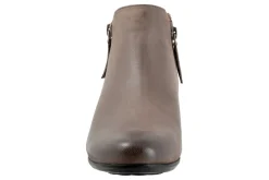 Women Trotters Wide|Standard-Major Embossed