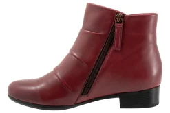 Women Trotters Wide|Standard-Mila