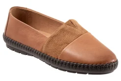 Women Trotters Wide|Casual Shoes-Ruby