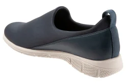 Women Trotters Wide|Casual Shoes-Ultima