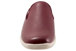 Women Trotters Standard|Casual Shoes-Uma